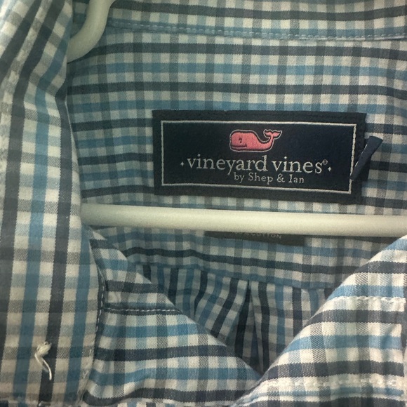 Vineyard Vines Boy button down - Picture 5 of 5